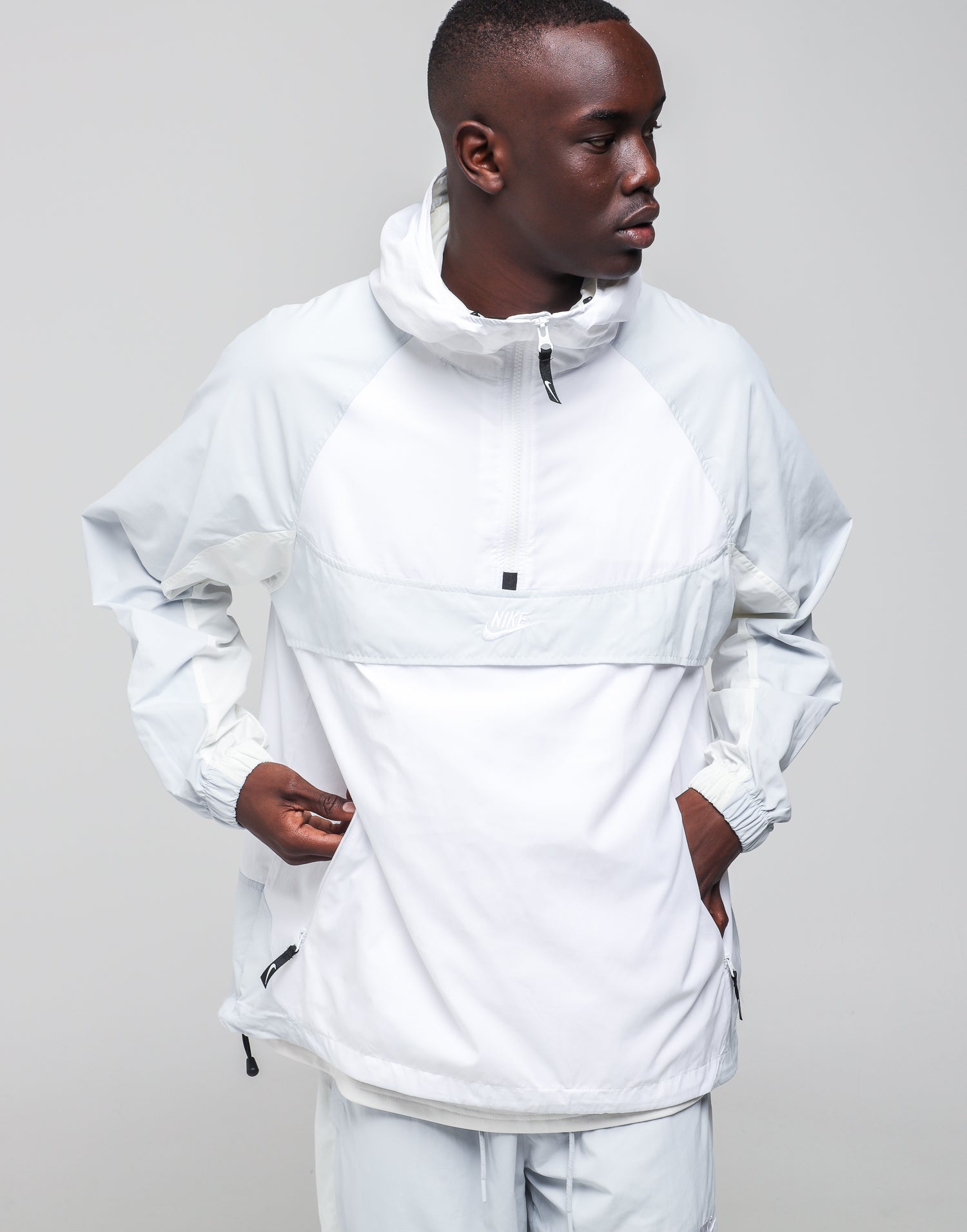 nike sportswear cropped hooded windbreaker