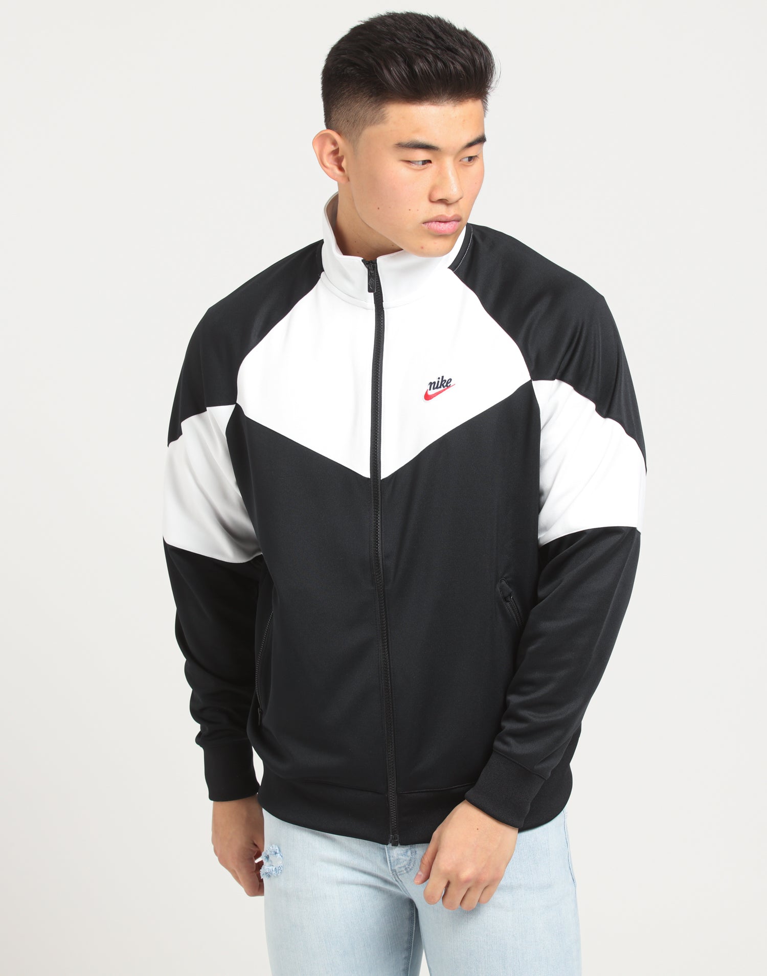 nike windrunner black white
