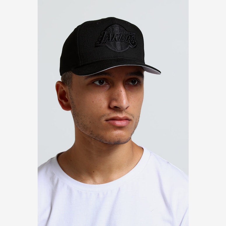 New Era Los Angeles Lakers 9FIFTY Original Fit Precurve Snapback Black/Grey