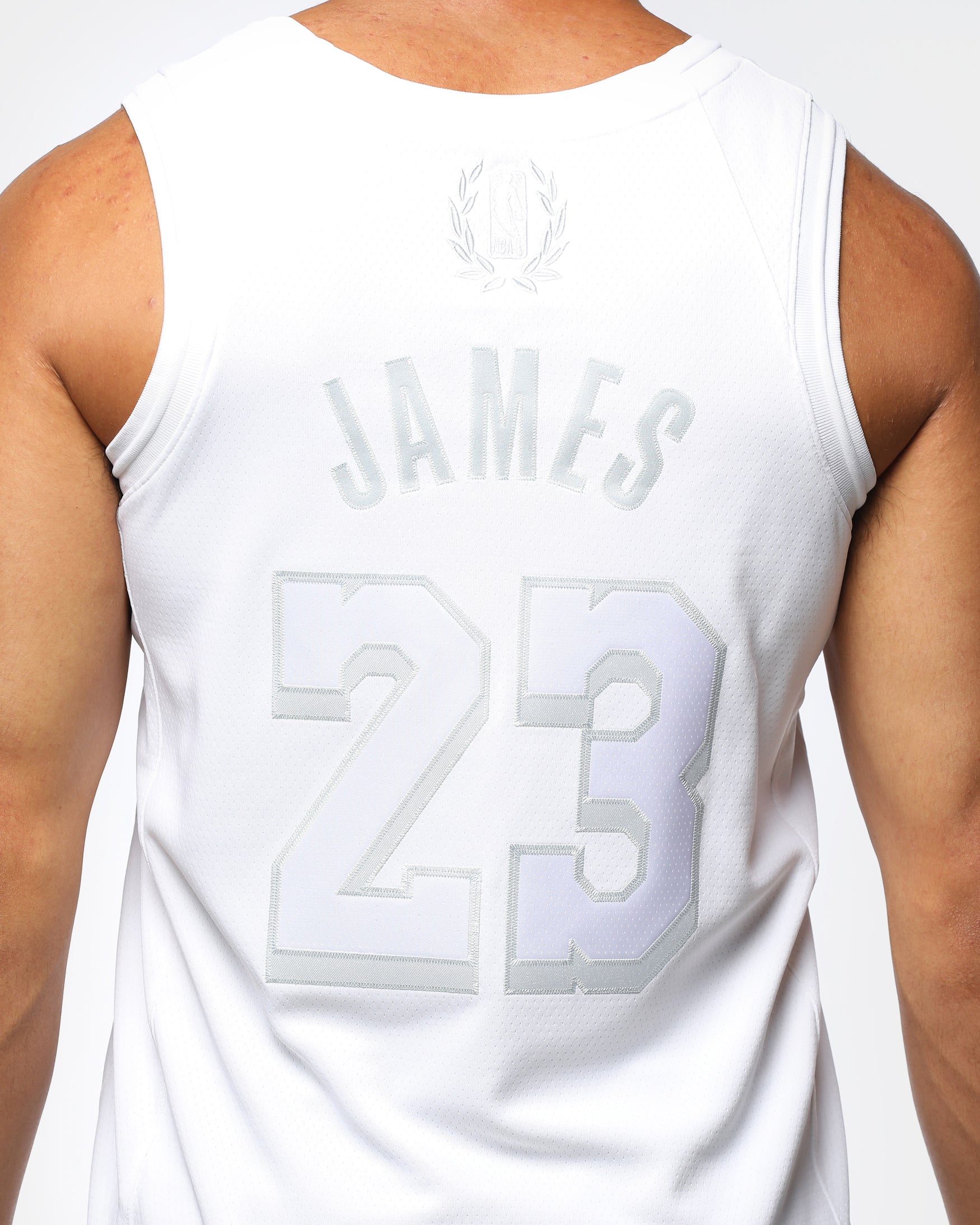 all white lakers jersey