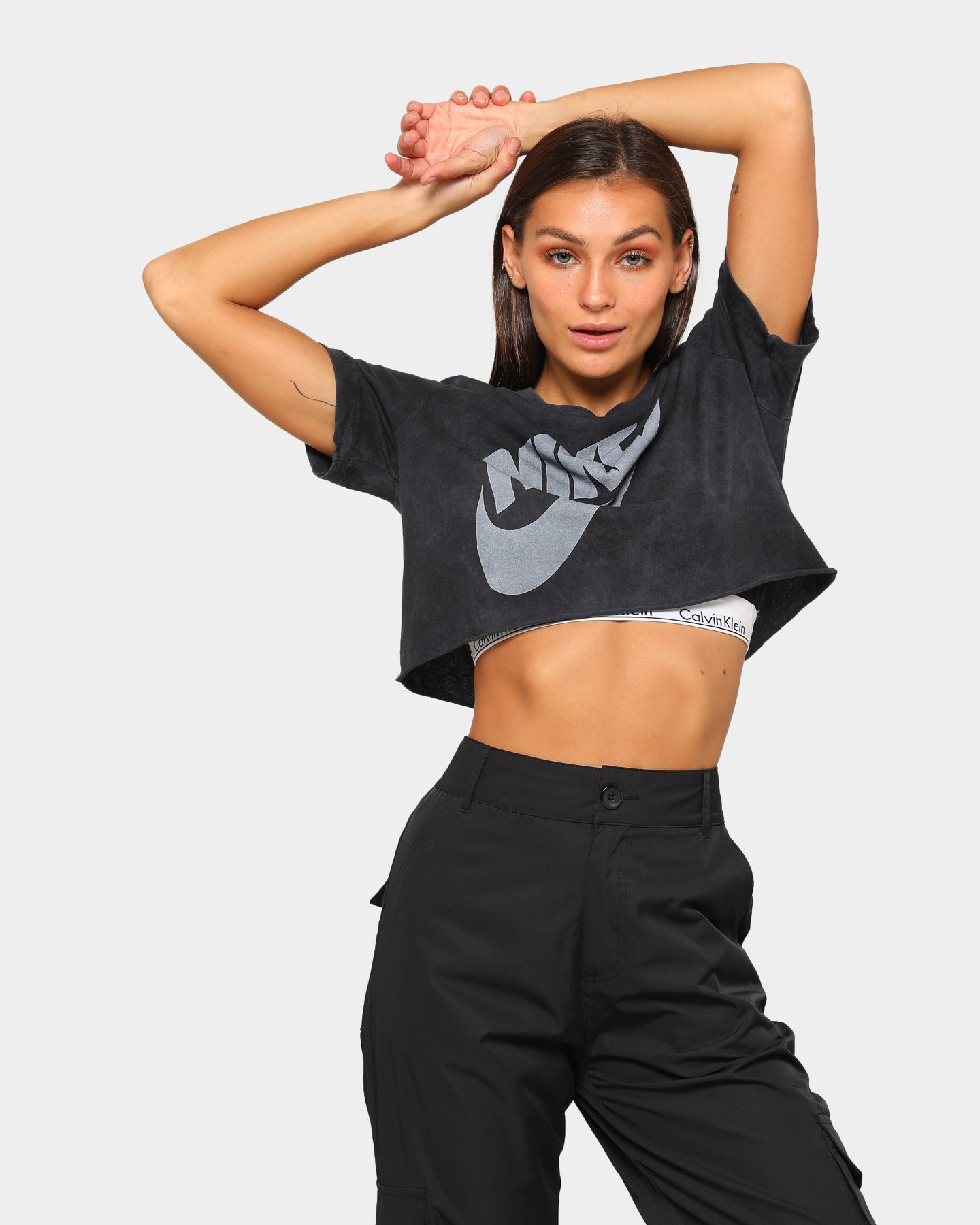 nike futura crop top