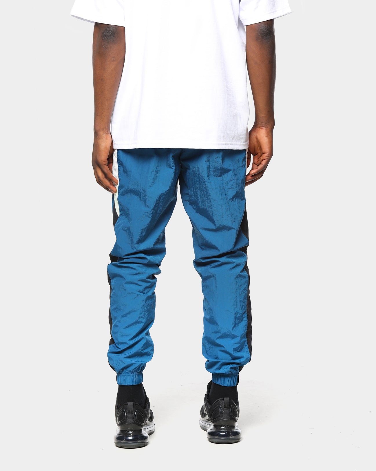 nike windrunner blue force