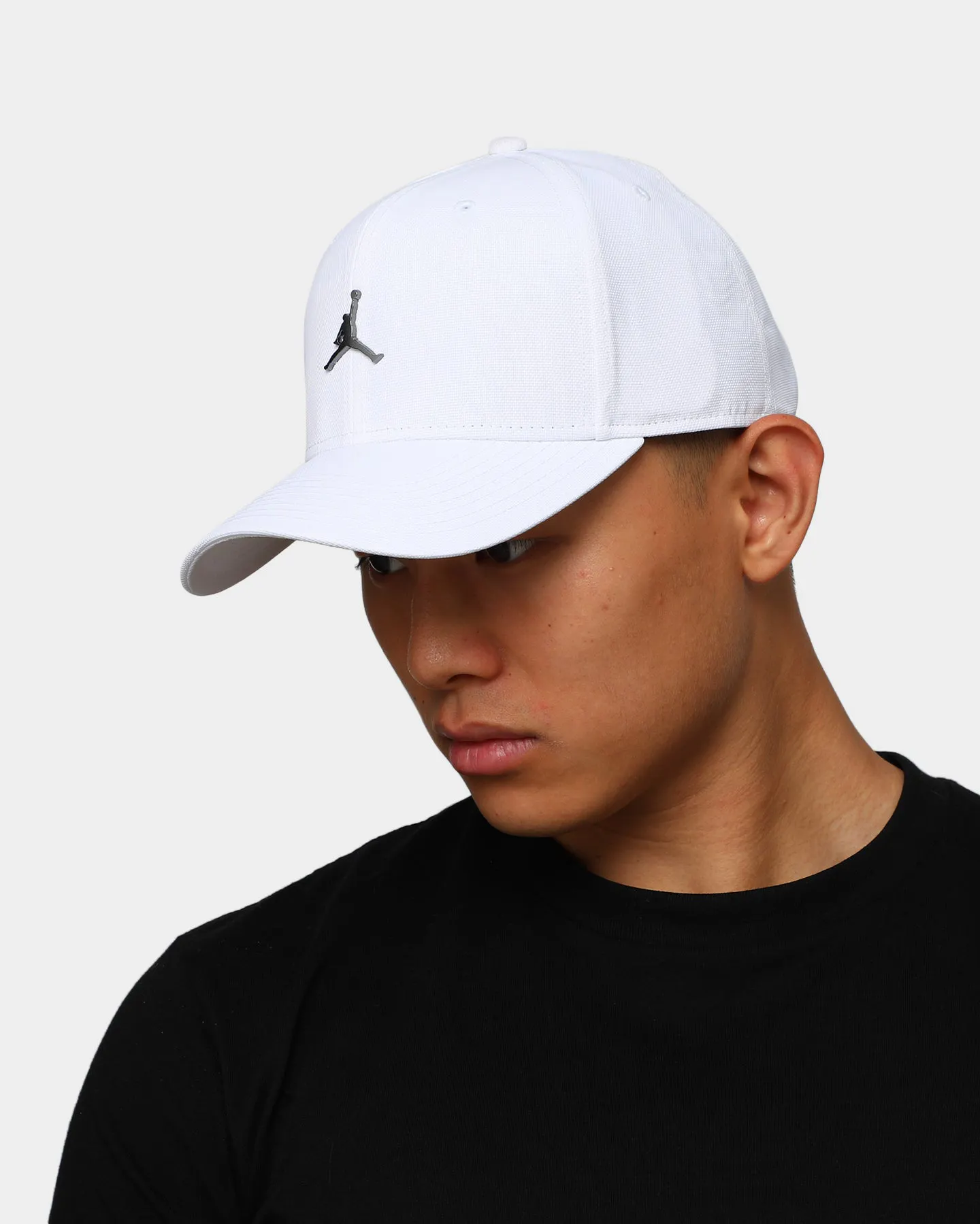 jordan cap metal logo