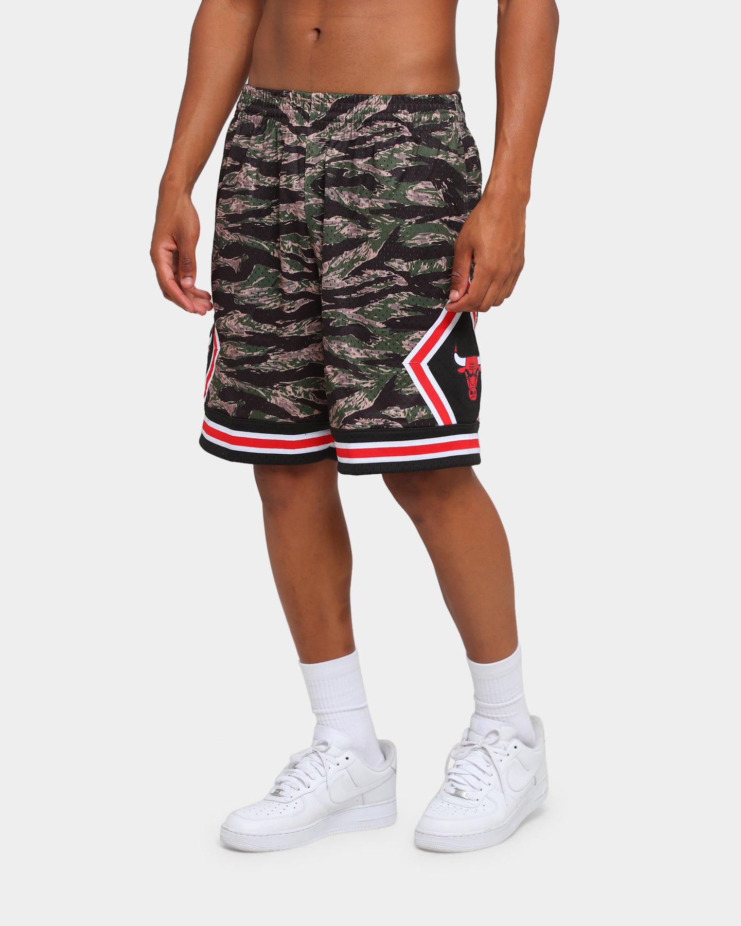 mitchell and ness chicago shorts