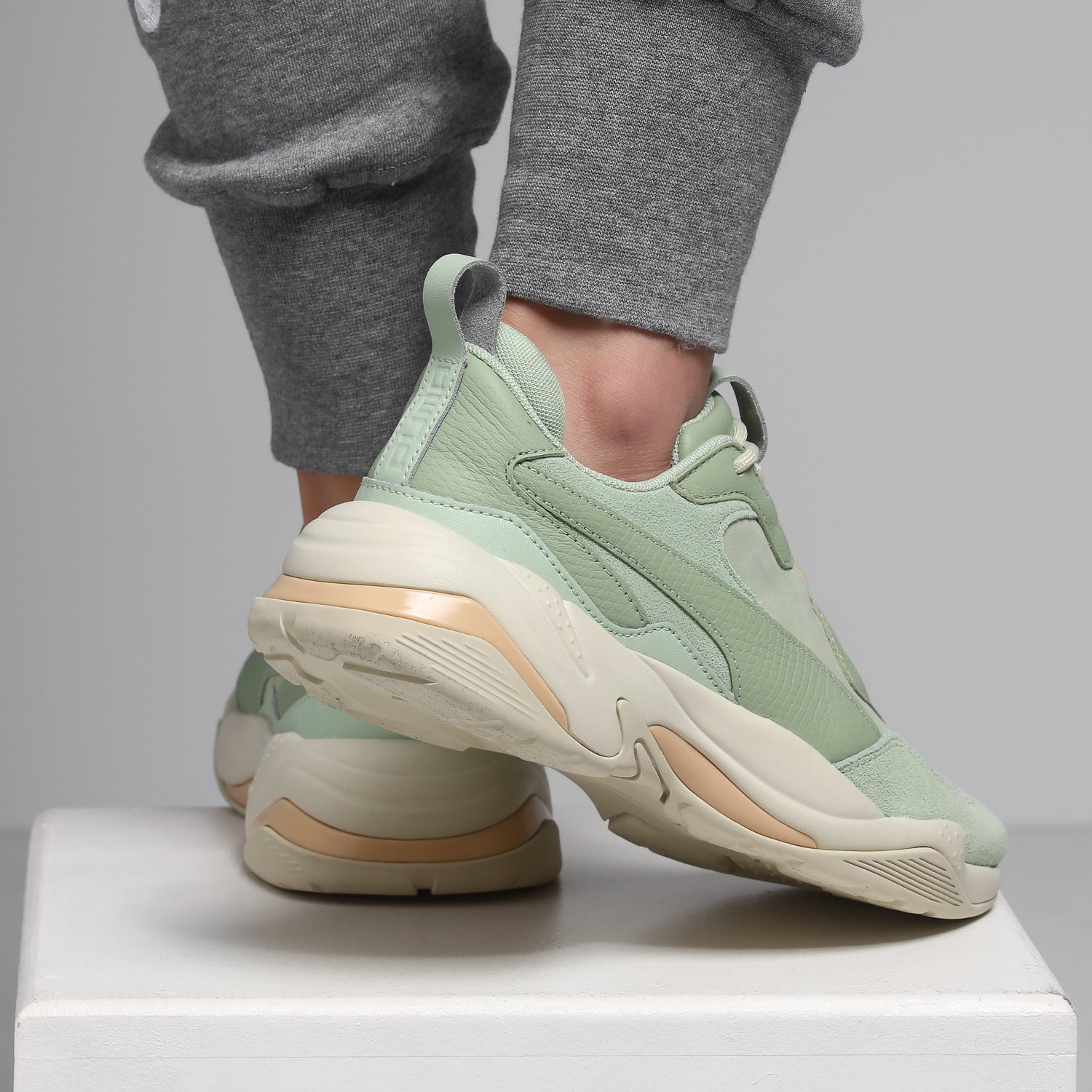 puma thunder desert rose