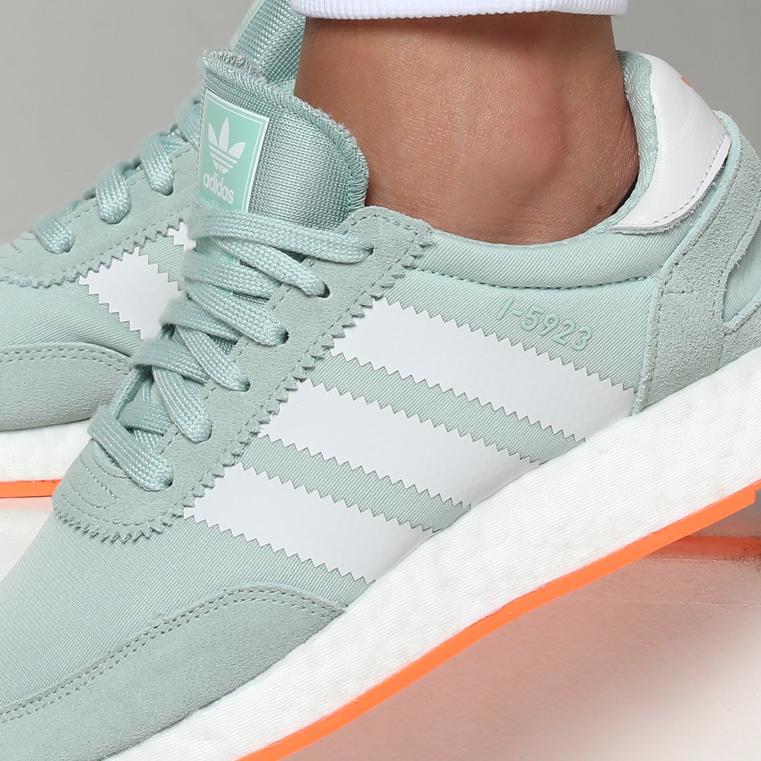 adidas b37974