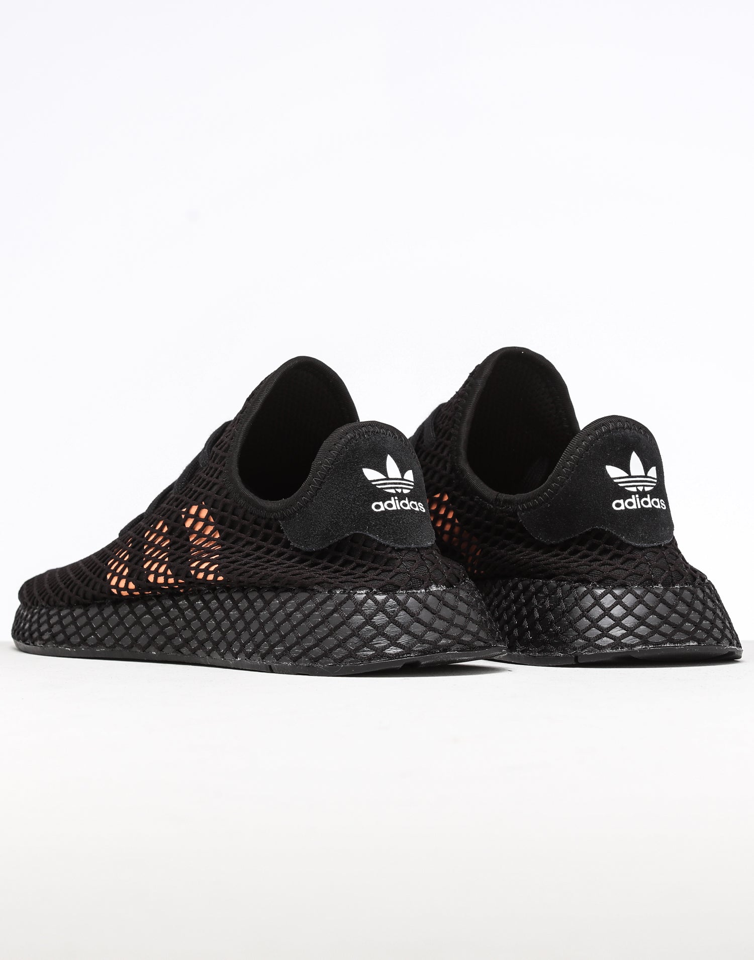 deerupt black and orange