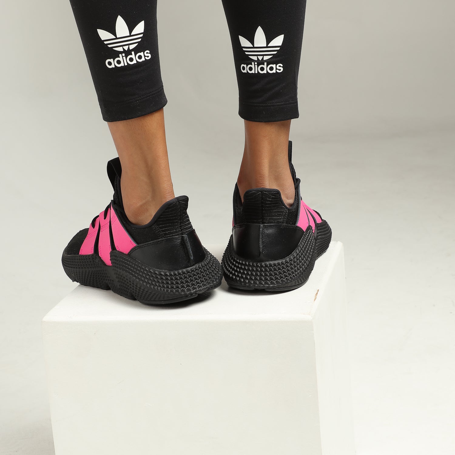 prophere black pink