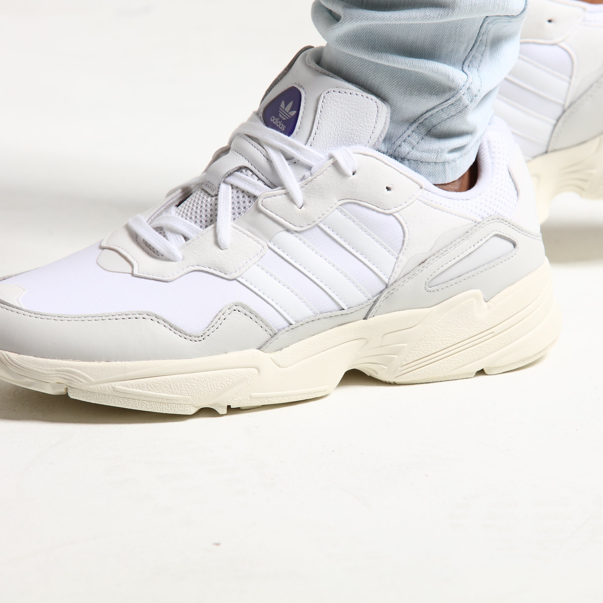 adidas yung og off white