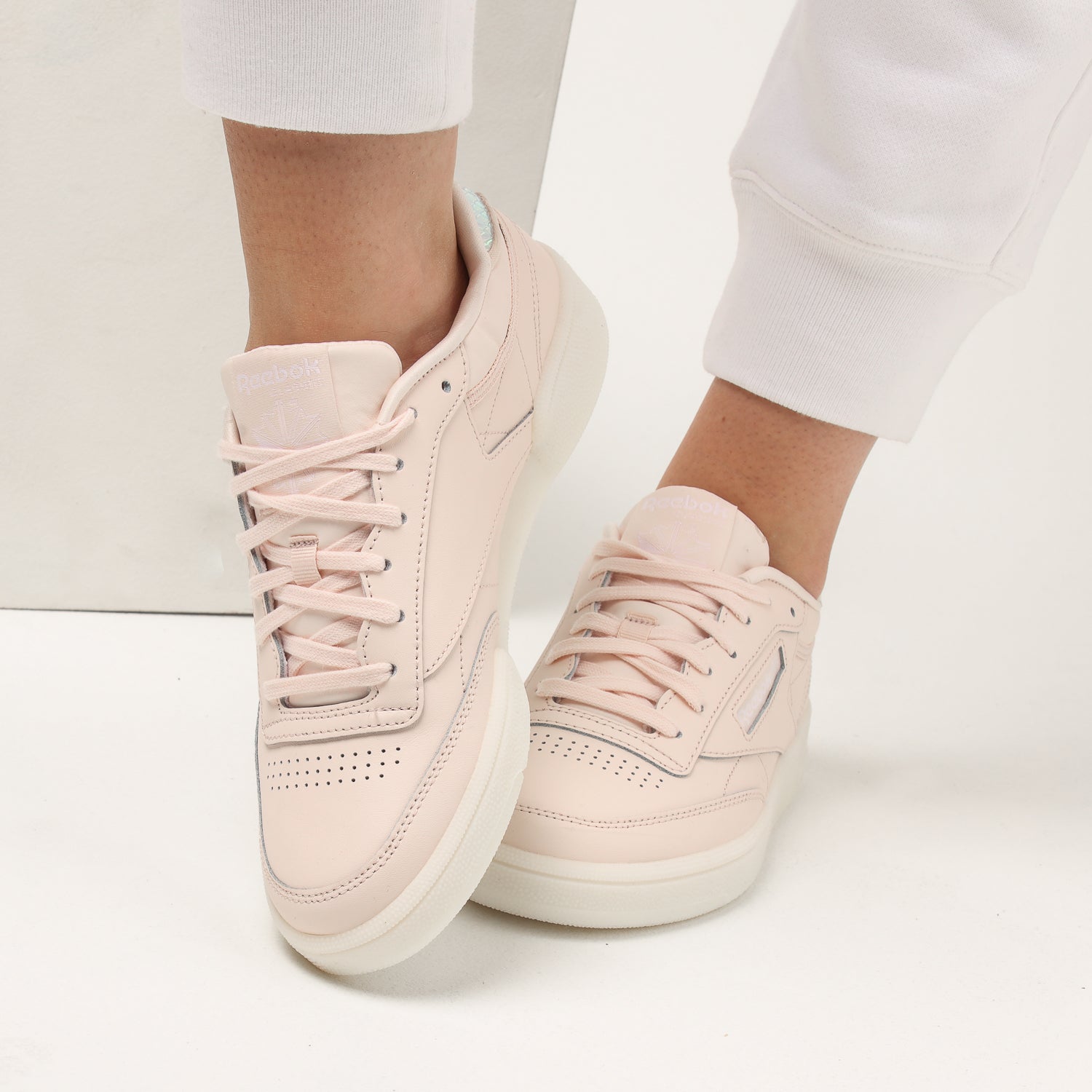 reebok club c 85 mid pale pink