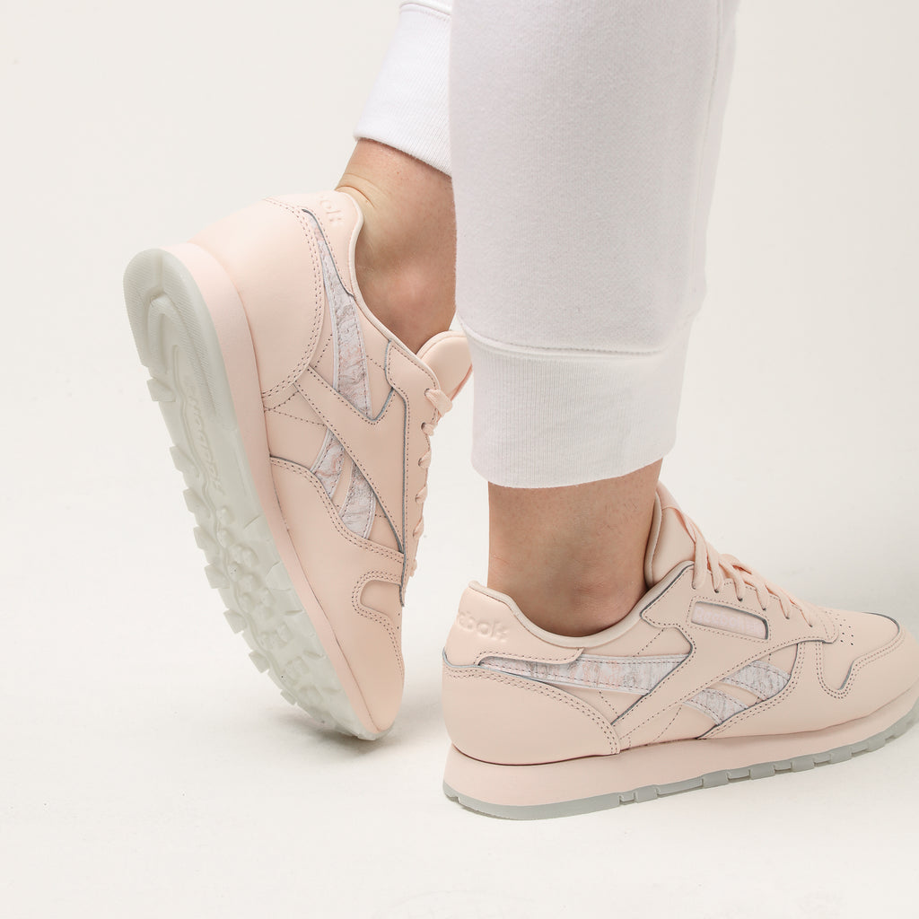 Reebok Women's Classic Leather Light Pink/White