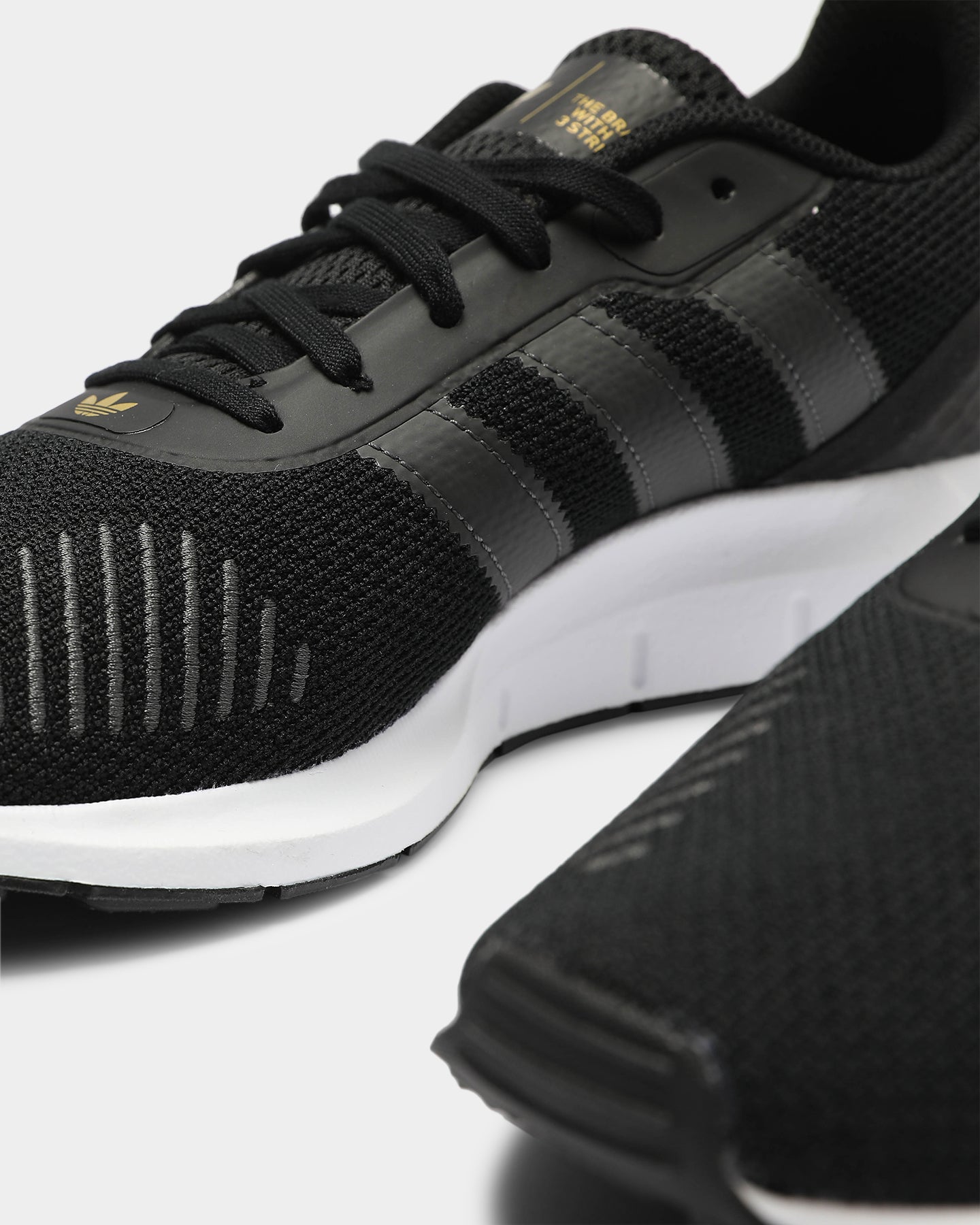 adidas swift run womens black