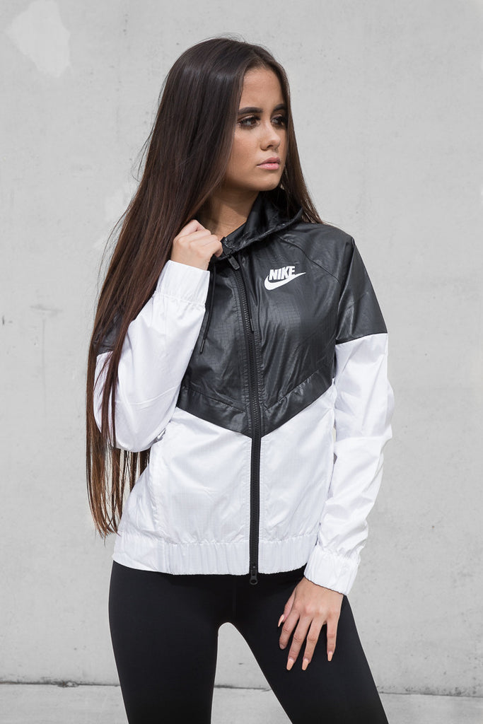 nike windrunner women's jacket black and white