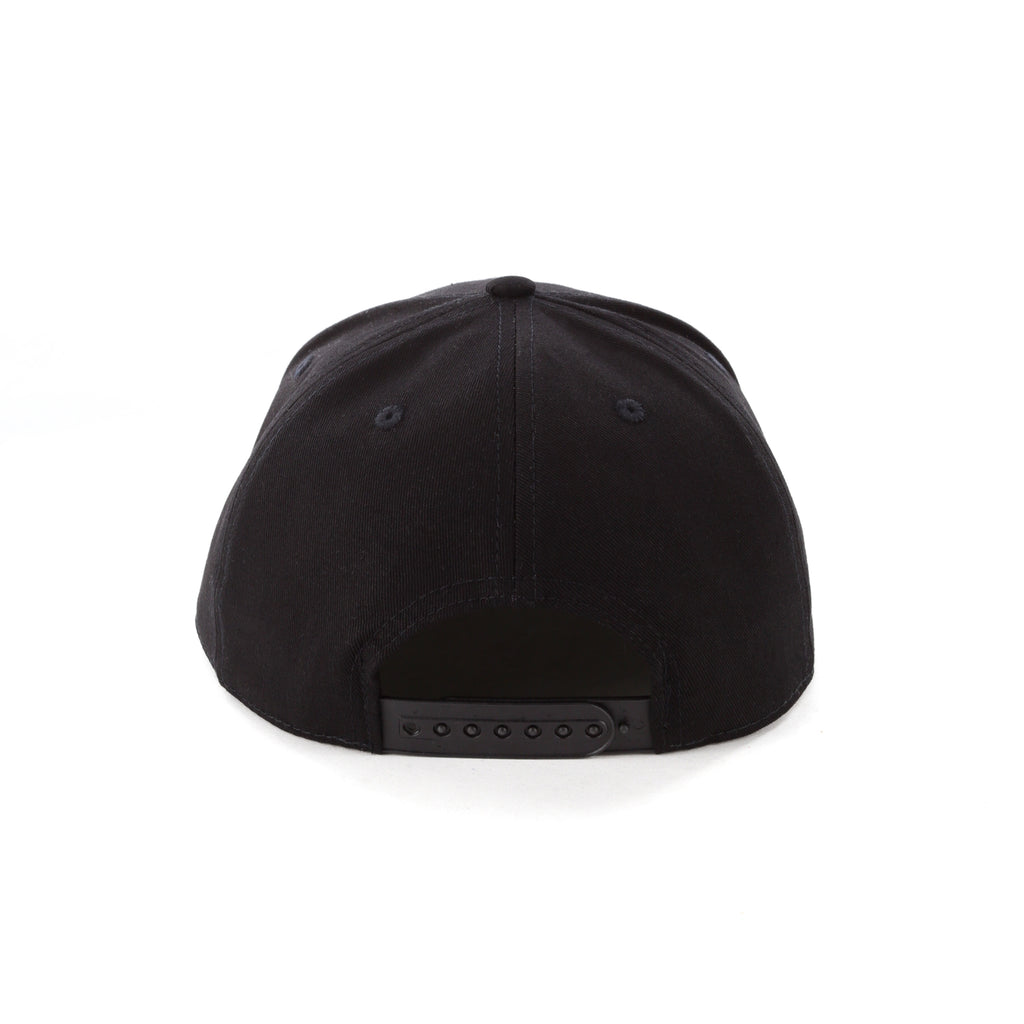 black pyramid snapback