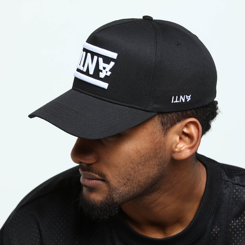 The Anti-Order Non-Brand Strapback Black/White