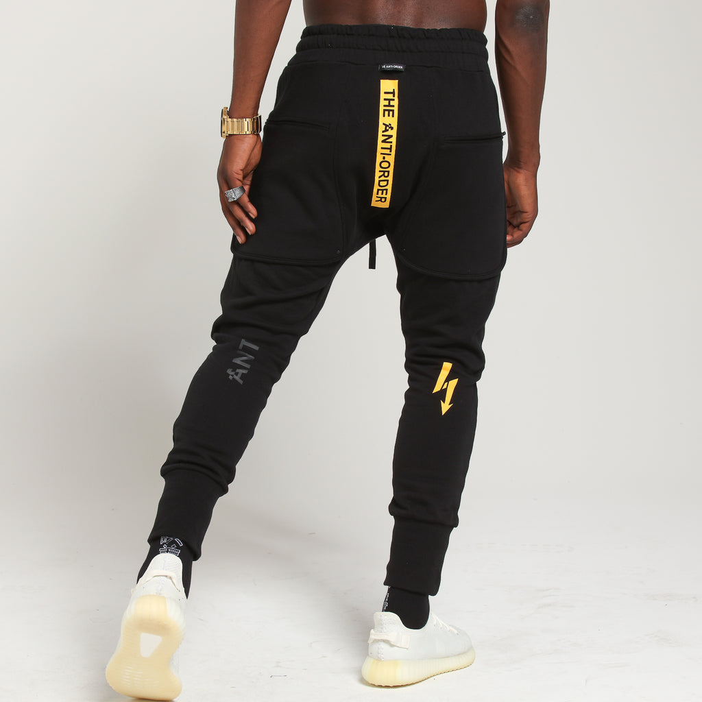 THE ANTI ORDER NON-VOLTAGE JOGGER BLACK
