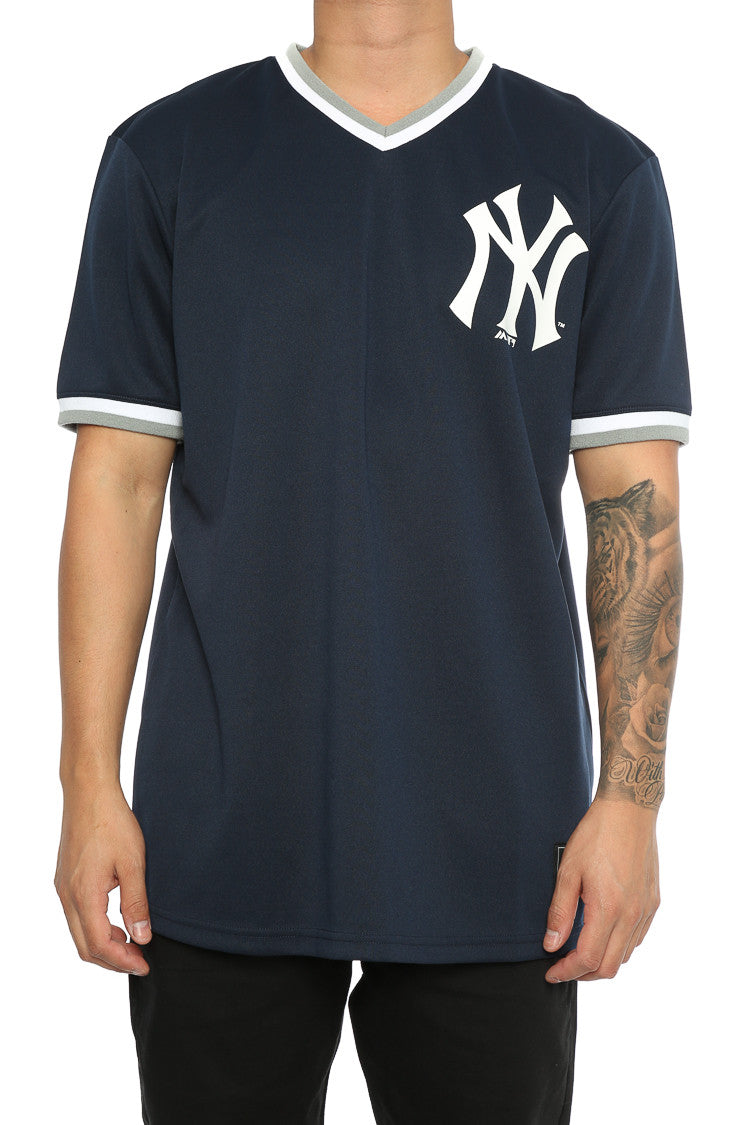 yankee v neck shirts