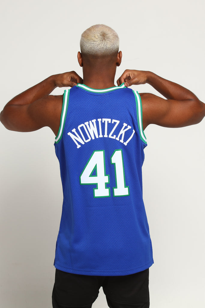 nowitzki throwback jersey