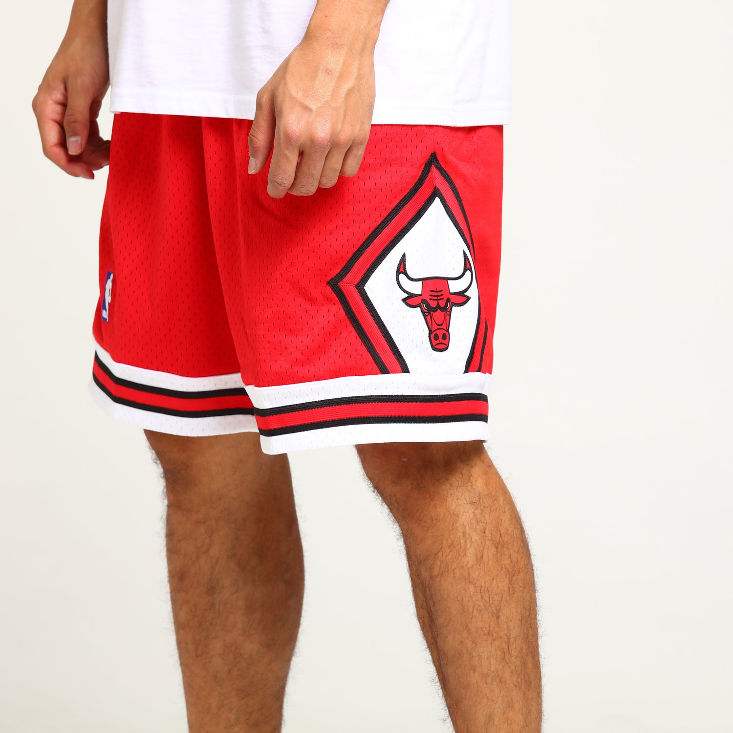 bulls mitchell ness shorts