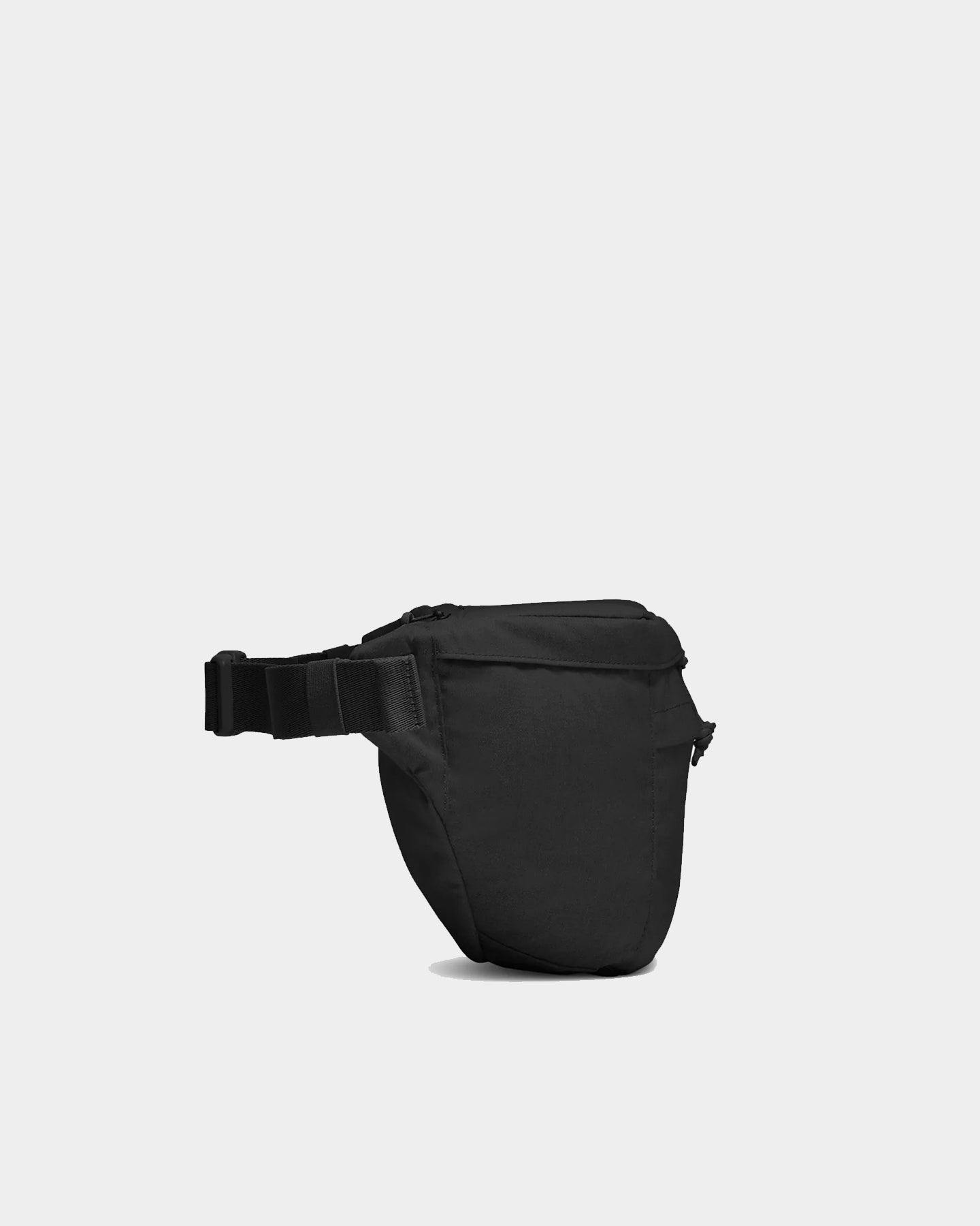 nike essential hip pack black