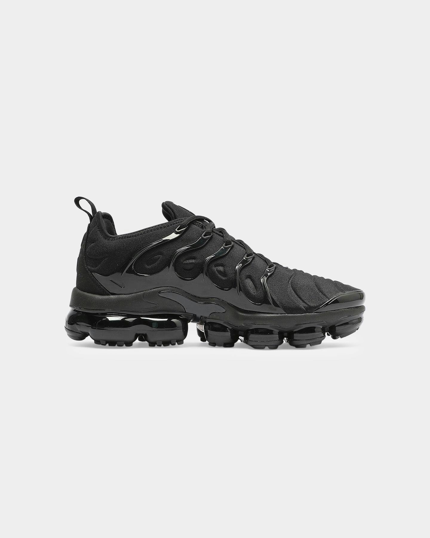 nike air vapormax plus all black