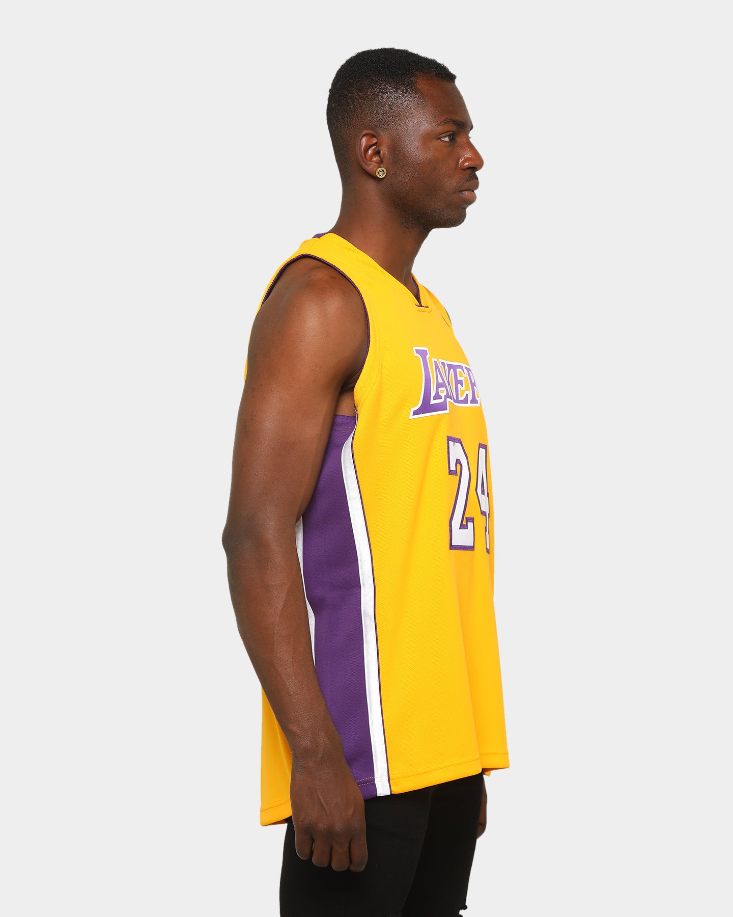 kobe 08 jersey