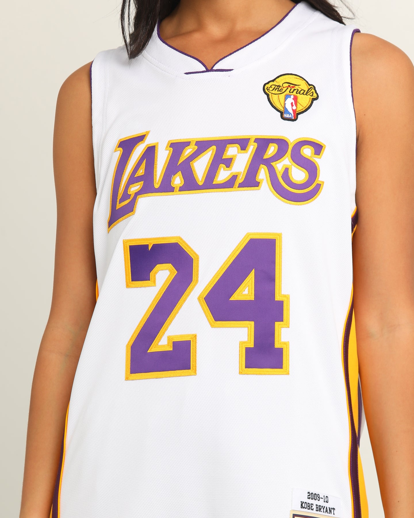 kobe white jersey 24