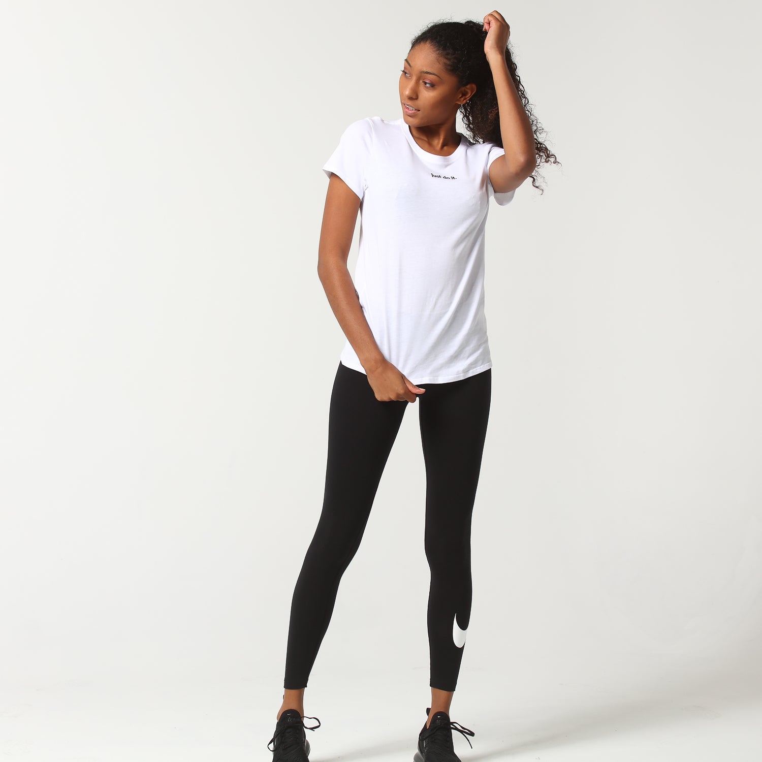 nike women's sportswear newspaper leggings