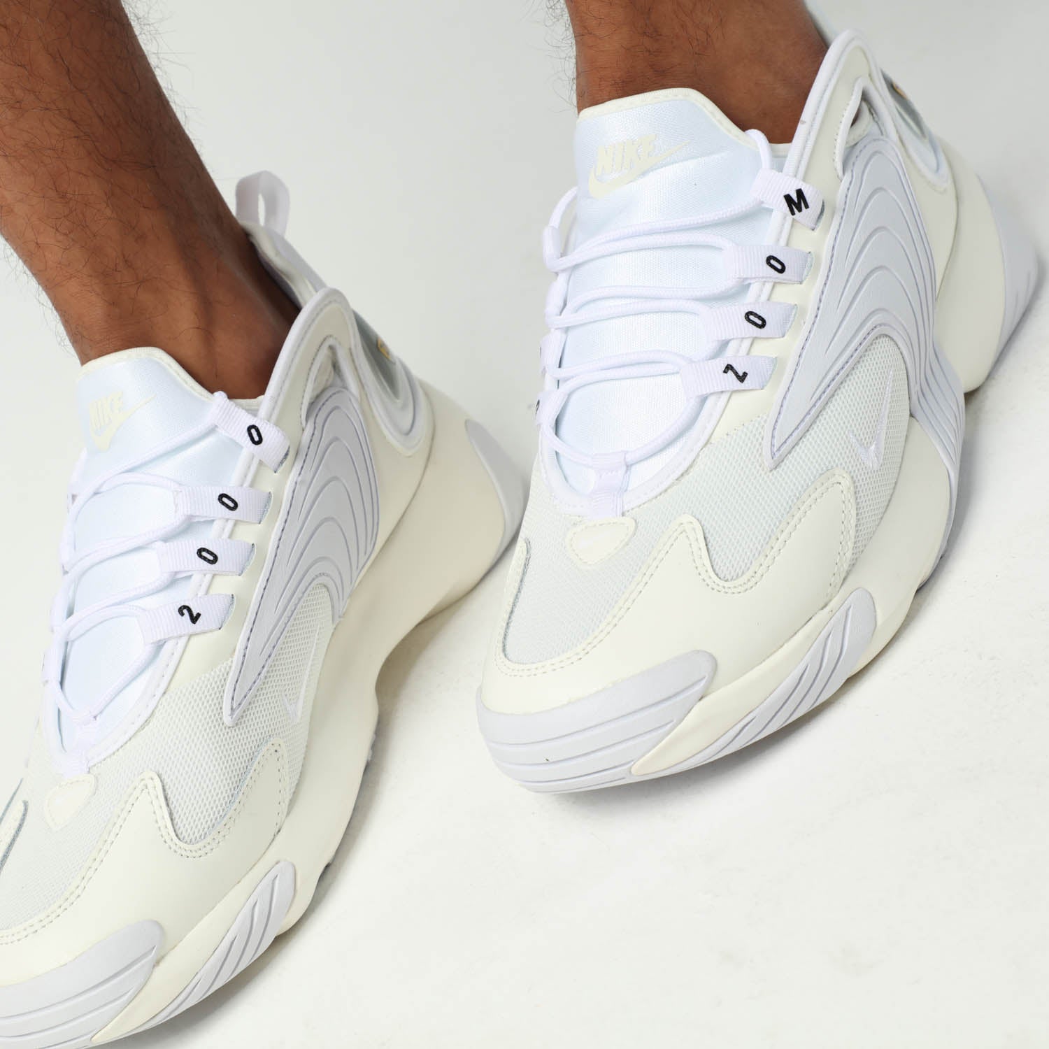 nike zoom 2k off white