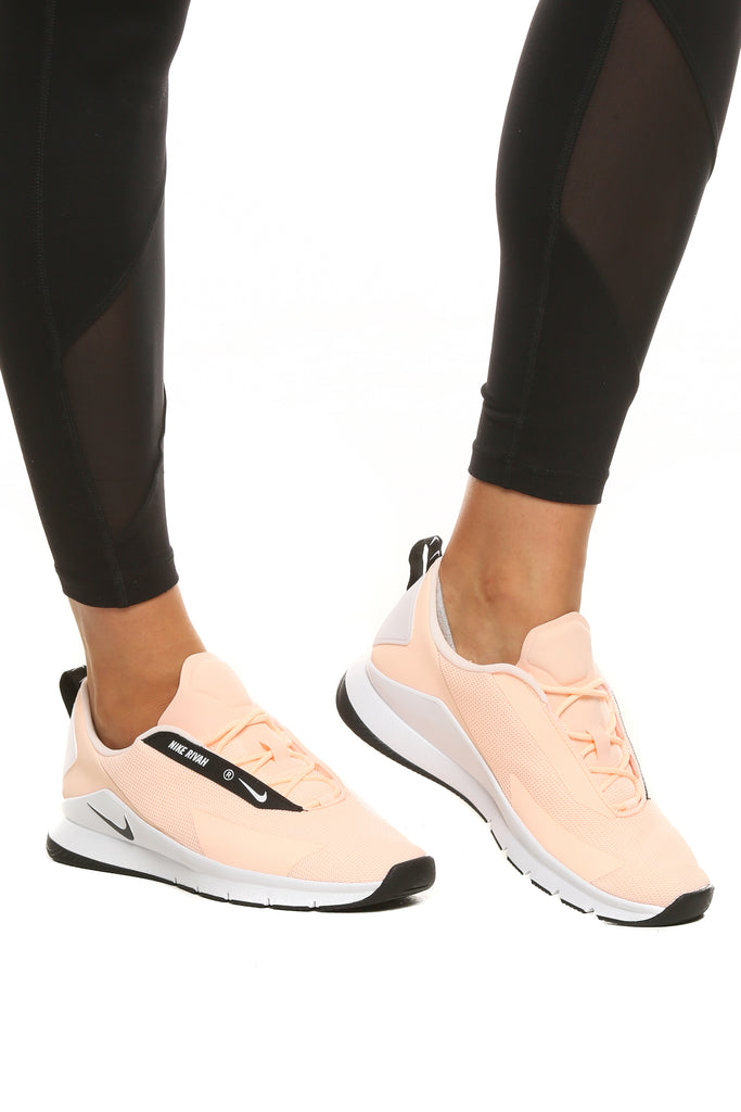 Nike Women's Rivah Pink/Black/White Nike Women's Rivah Pink/Black/White