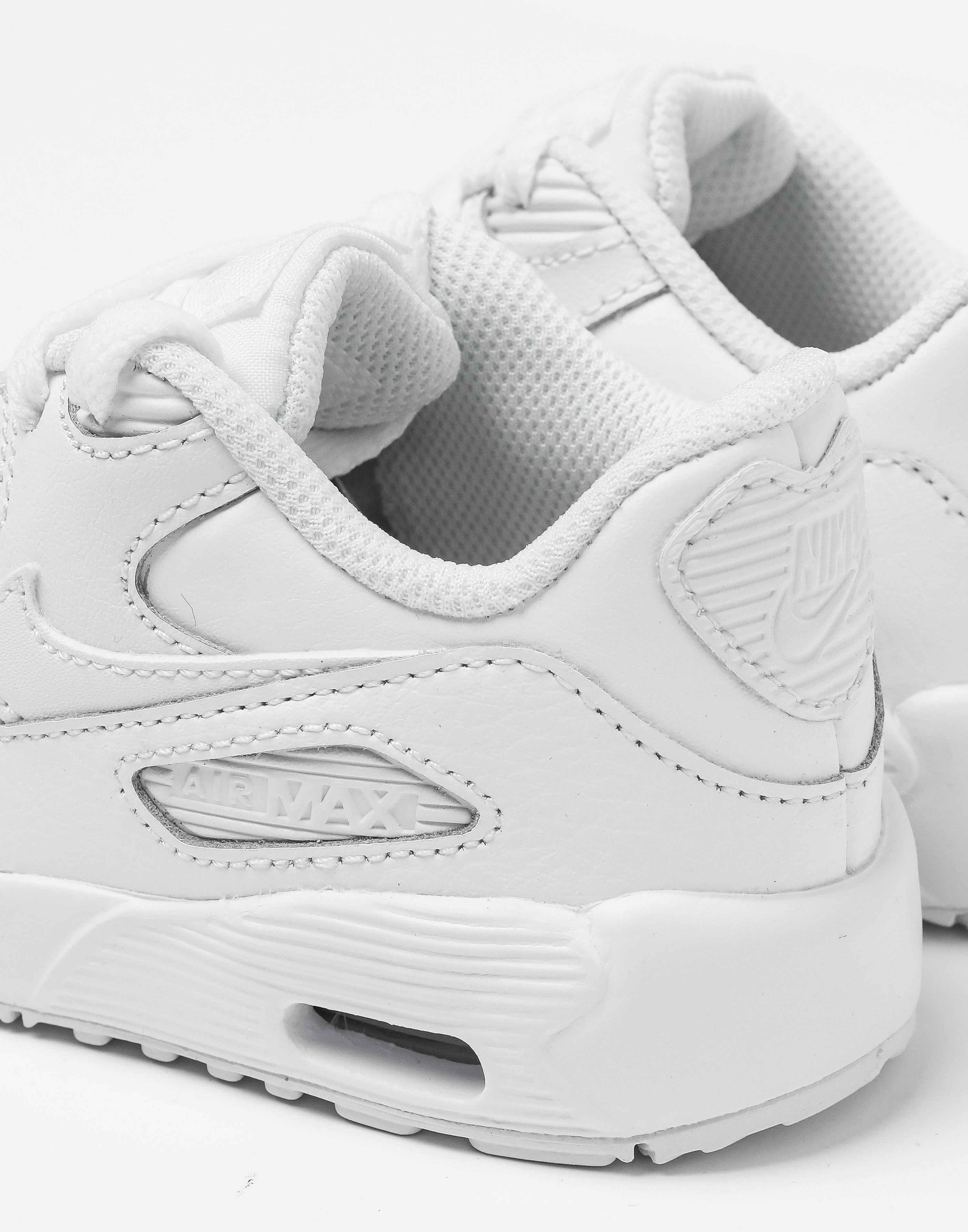 toddler white nike air max