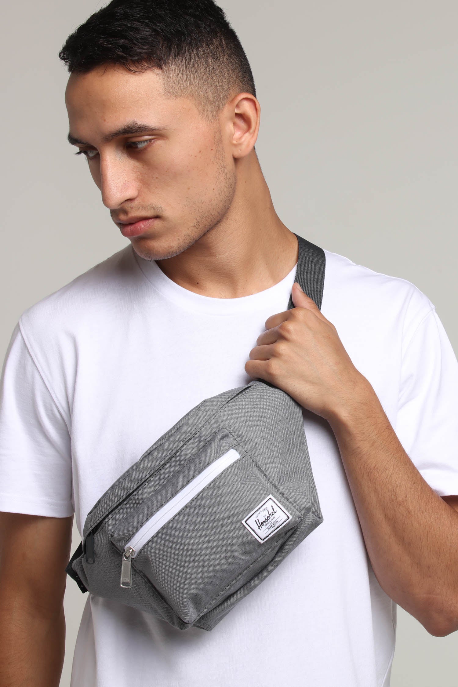 herschel seventeen hip pack