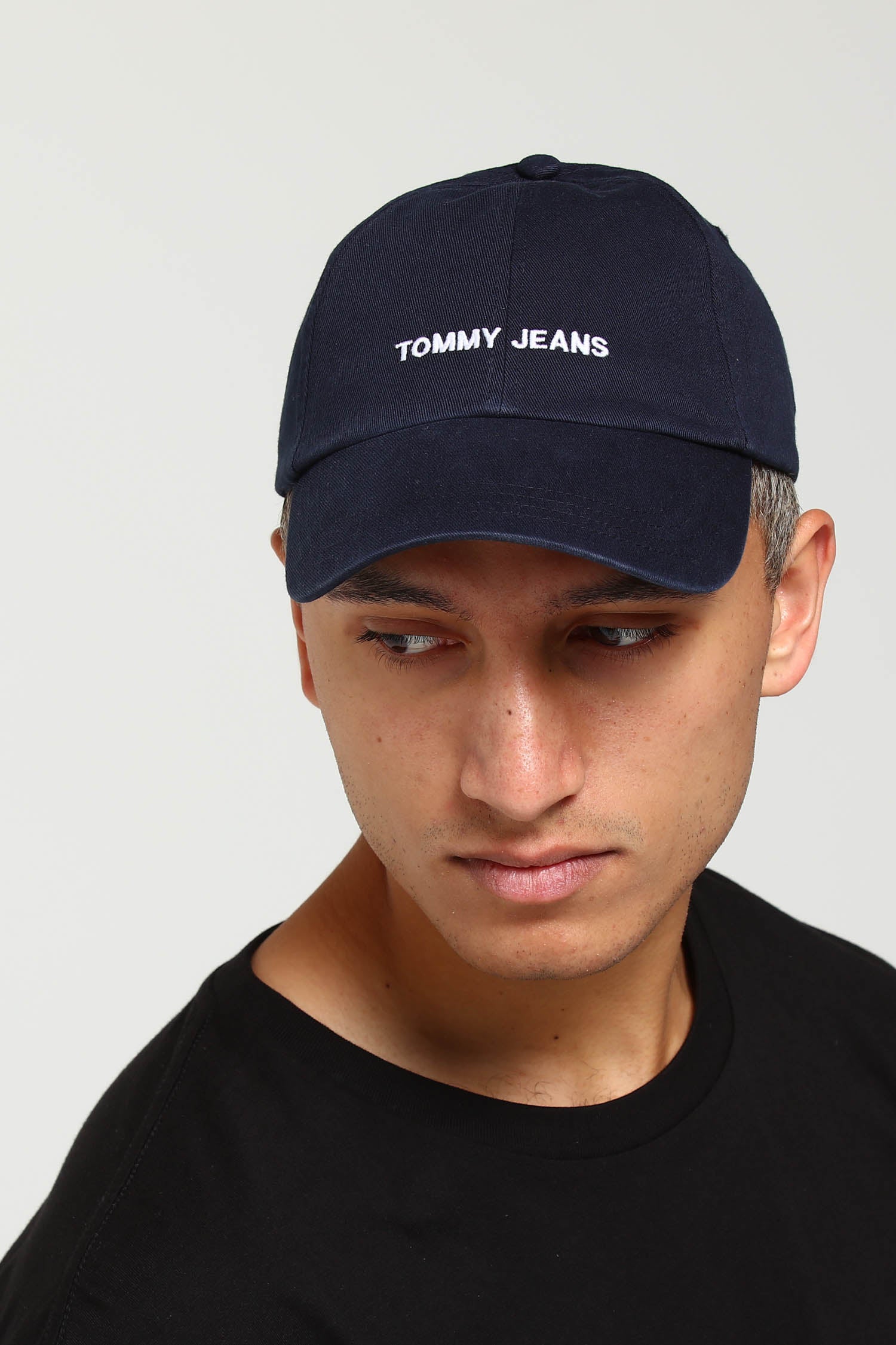 tommy sport cap