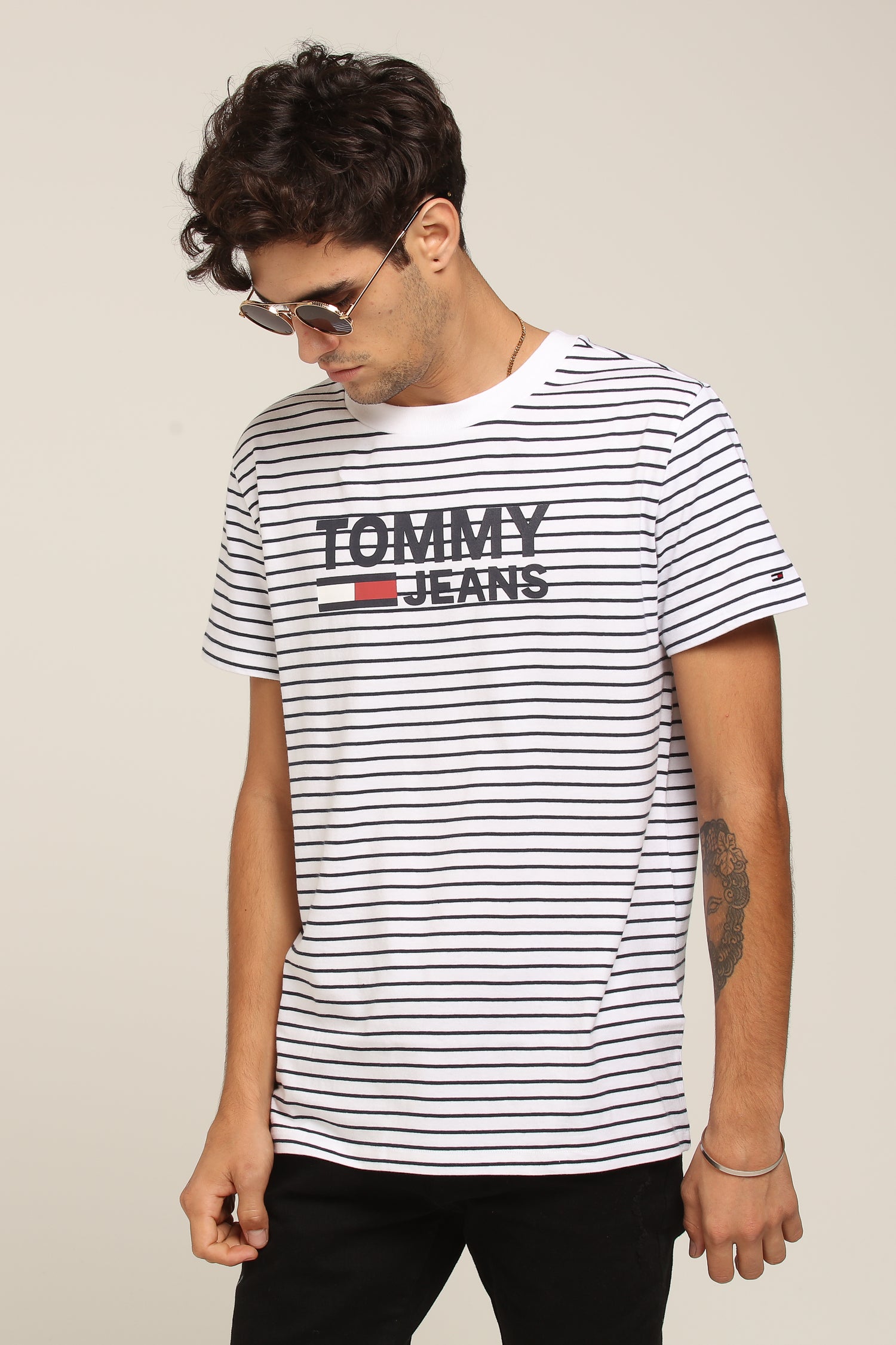 tommy jeans signature stripe tee