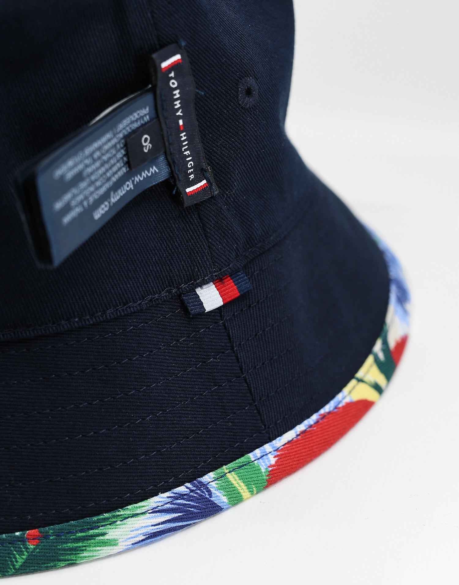 tommy jeans reversible bucket hat