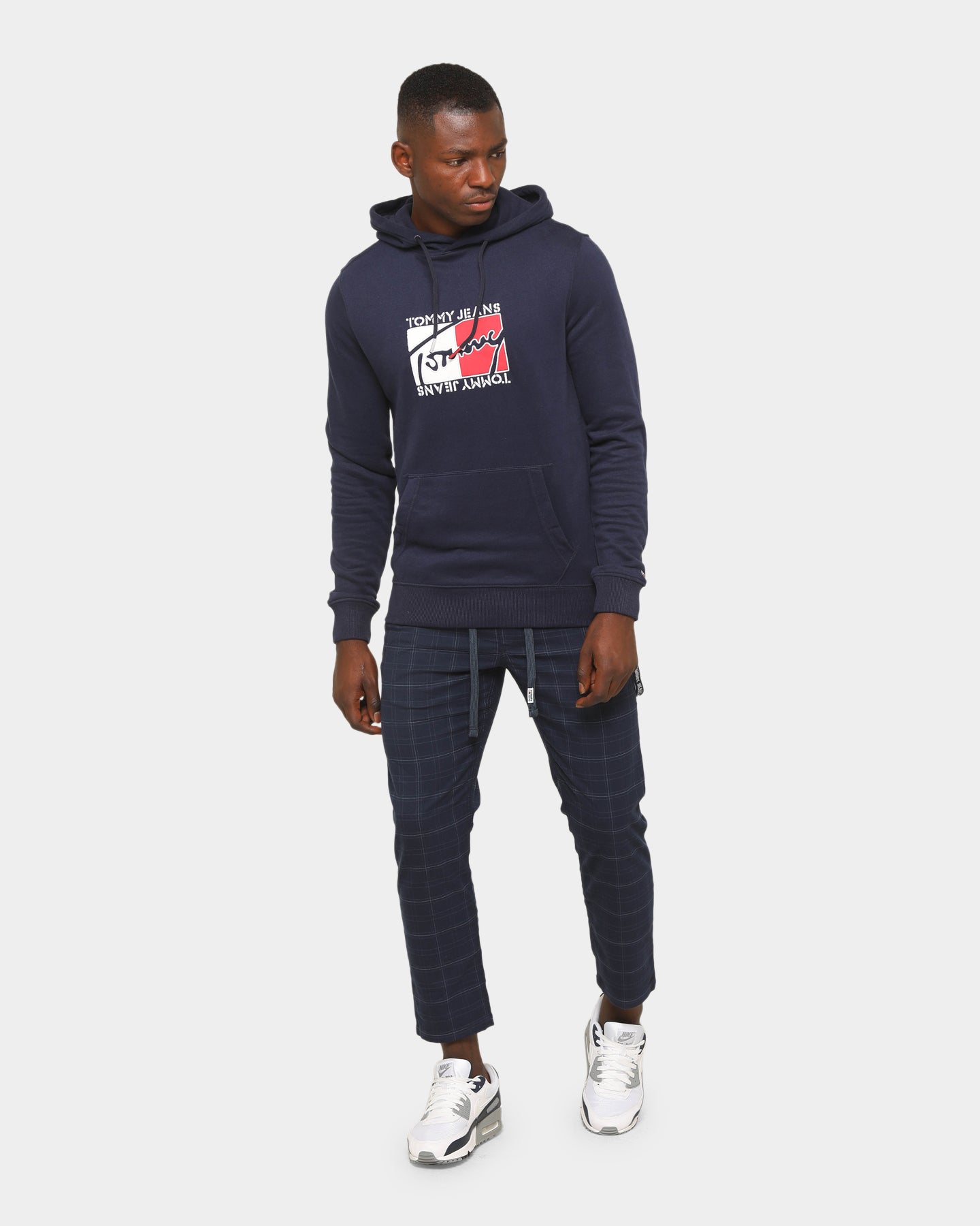 tommy jeans essential hoodie