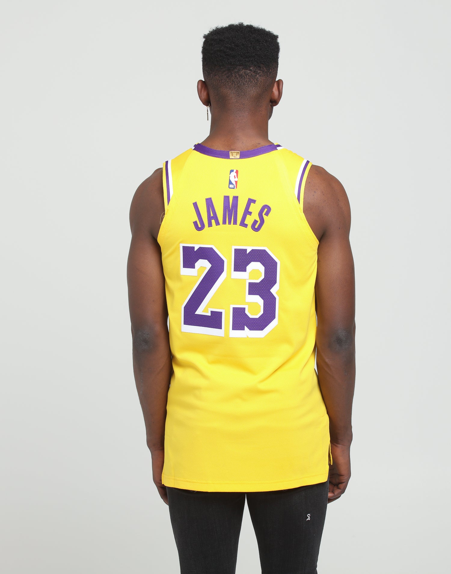 lakers authentic lebron james jersey