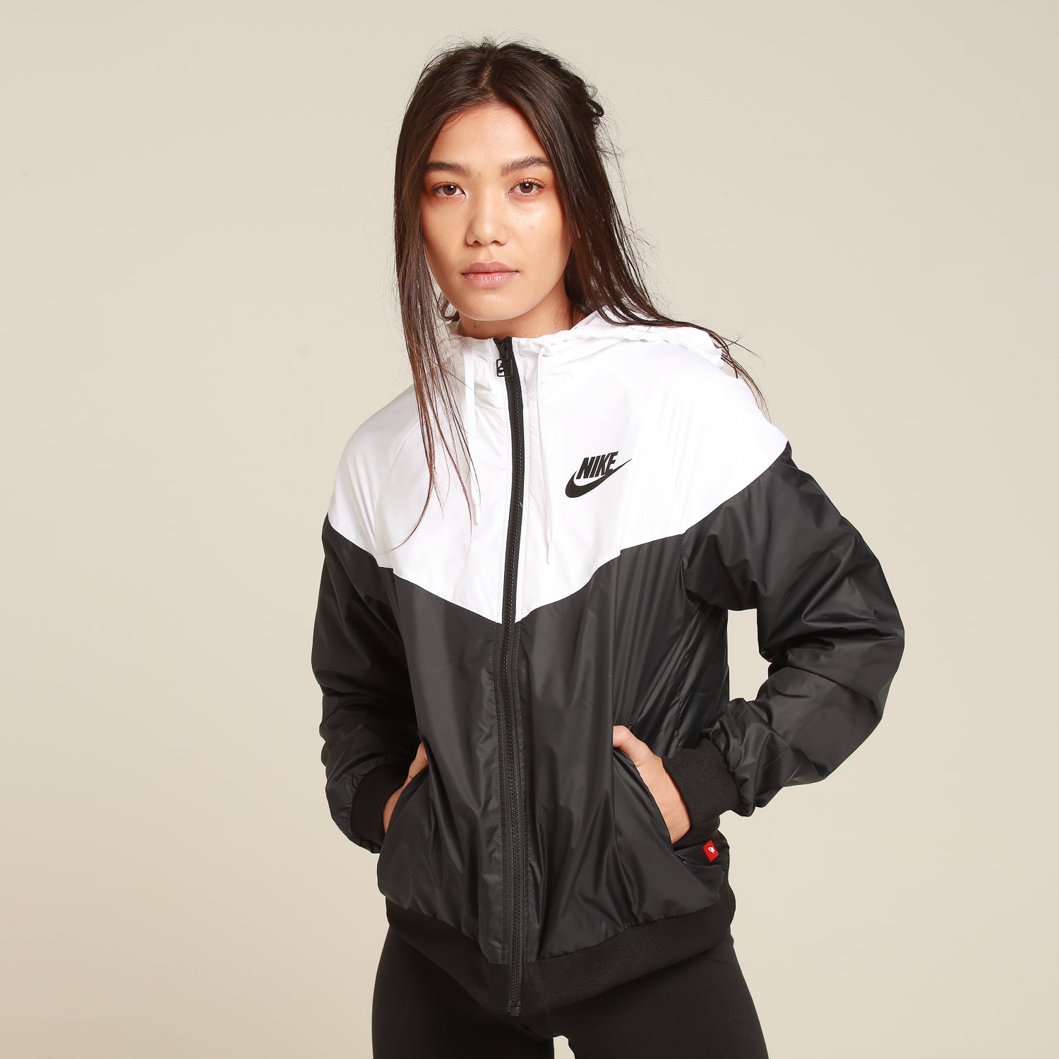 nike women's sportswear windrunner jacket