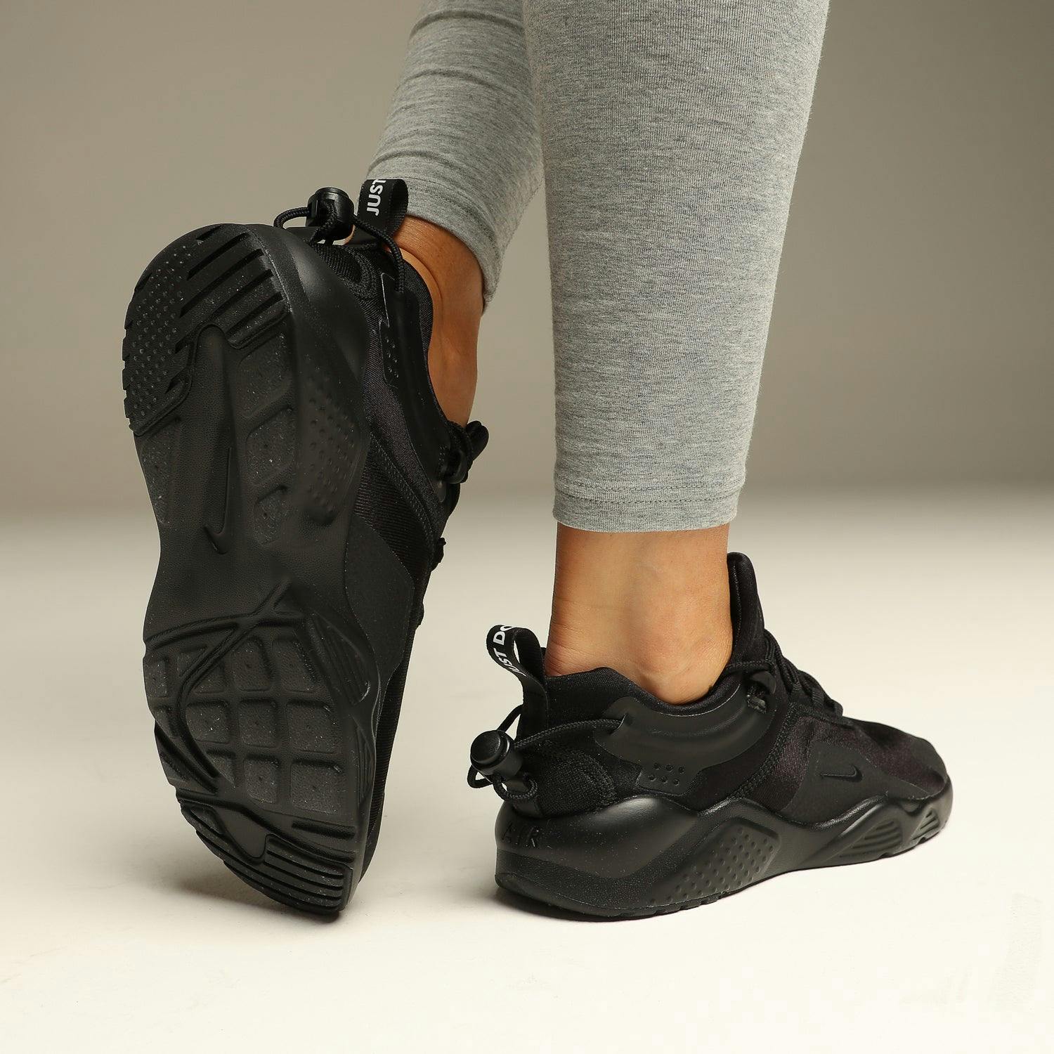 Nike Women S Air Huarache City Move Black Black White Culture Kings