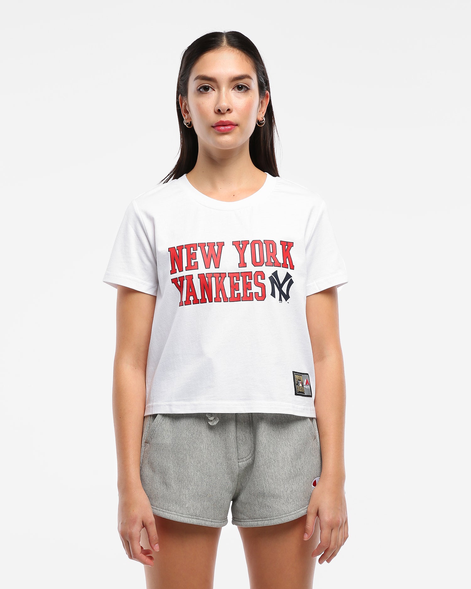 female yankees shirt