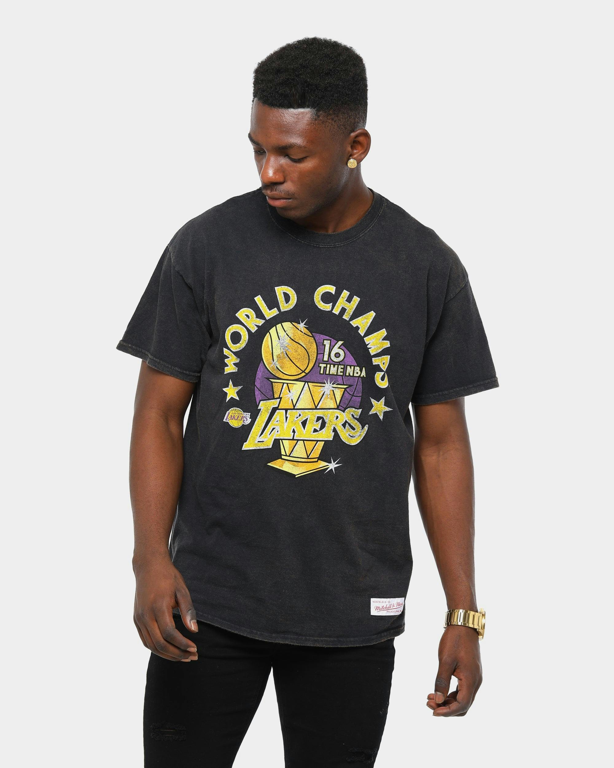Mitchell Ness Men S Los Angeles Lakers World Champs Short Sleeve T Shirt Black Culture Kings