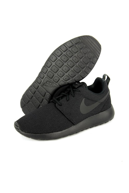 nike roshe one black womens